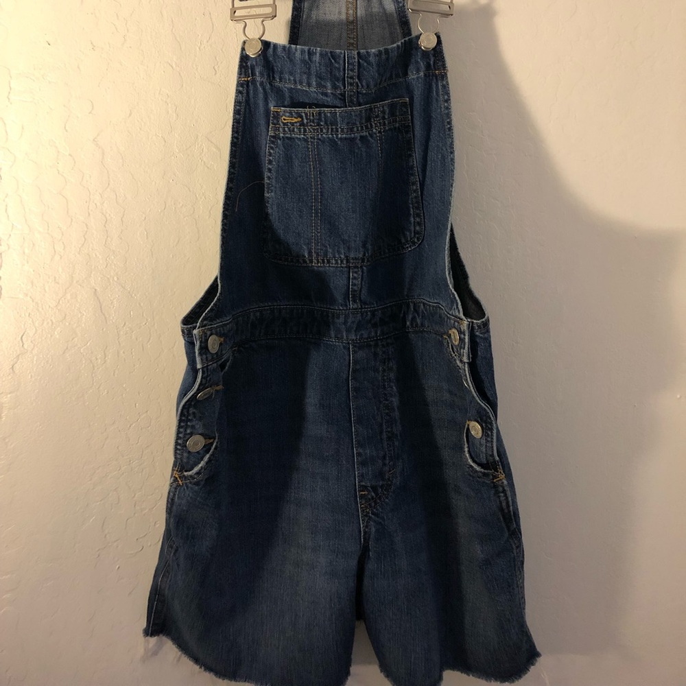 Gap overall denim shorts